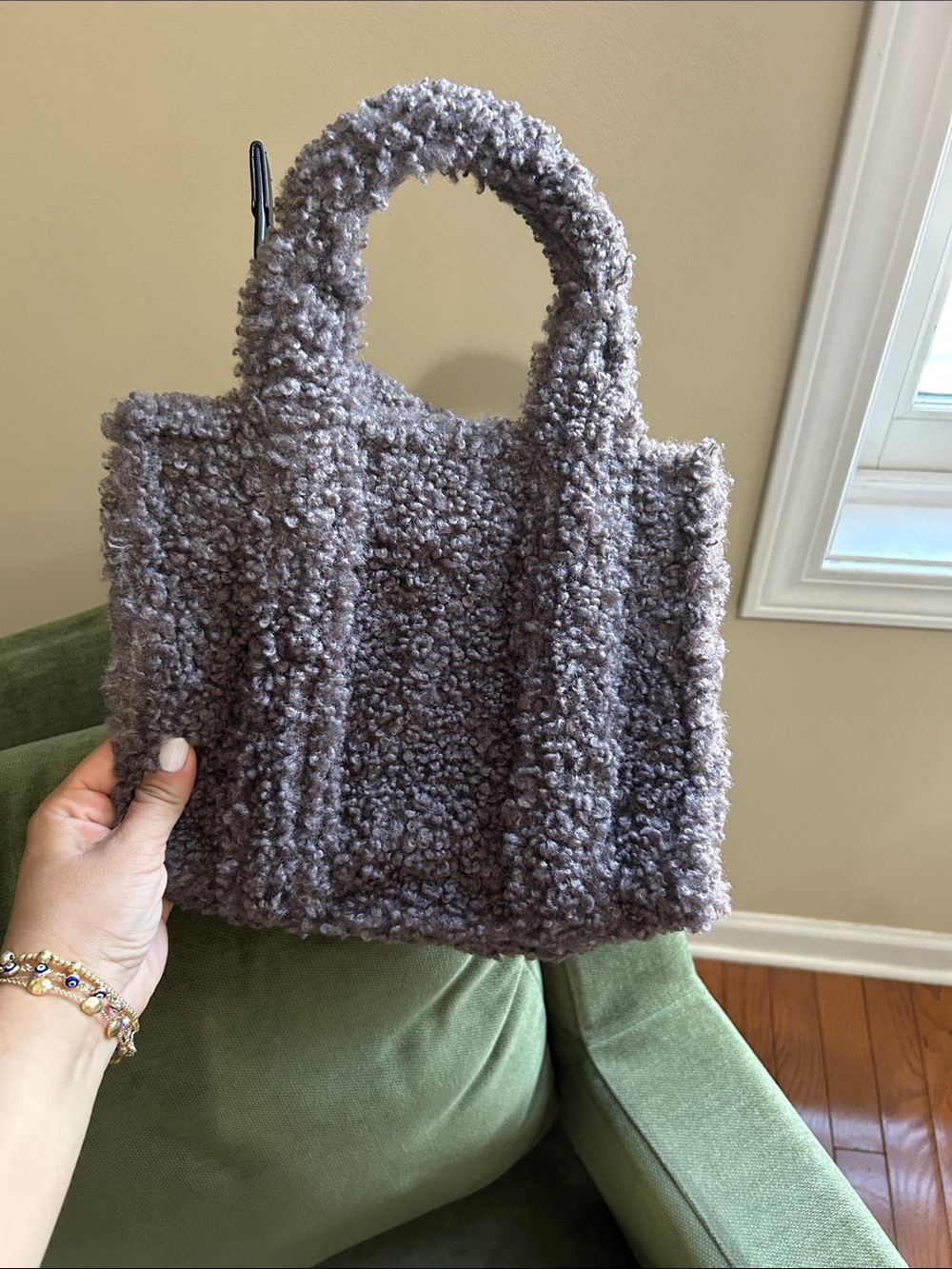 The Teddy Mini Tote Bag by Marc Jacobs never used strap not included - Picture 5 of 7